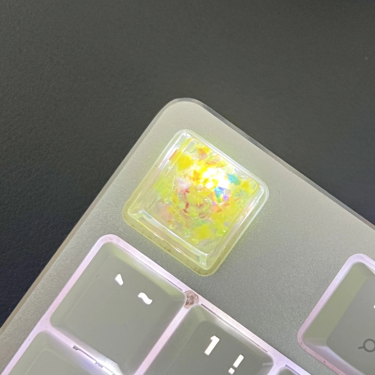 1Pcs High Quality Hot Sale Colorful Translucent Key Caps Cross Shaft Mechanical Keyboard Keycap