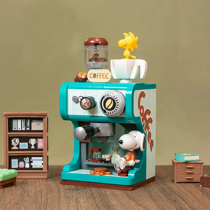 Pantasy Snoopy Series Retro Robotic Anime Peripheral Educational Building Blocks Ornaments Toys Children's Gifts