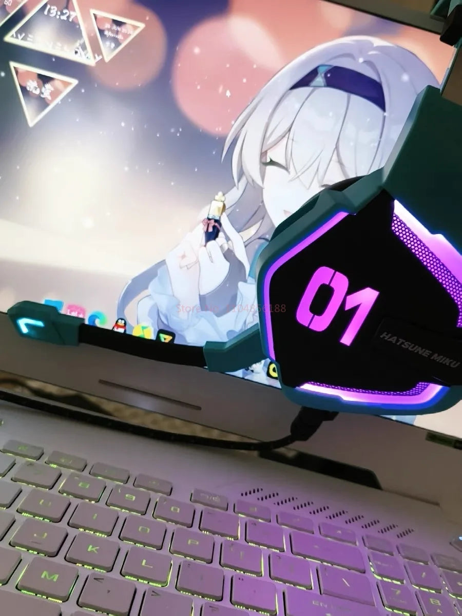 NEW Moeyu Hatsune Miku Esports Heart Series Anime Esports Headset Mechanic Surround Sound Wired Headset Christmas Gift